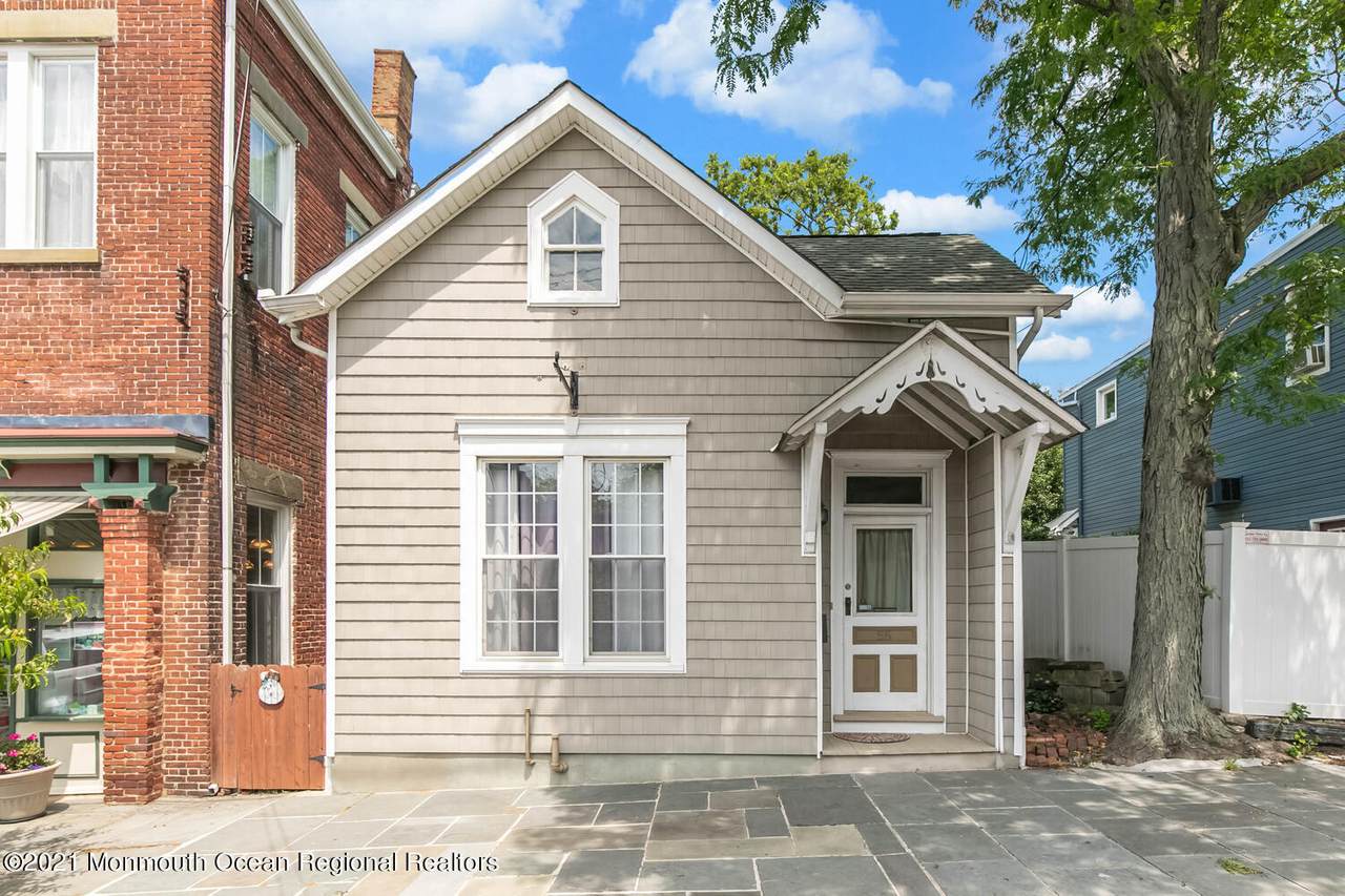 55 Front Street - Photo 1