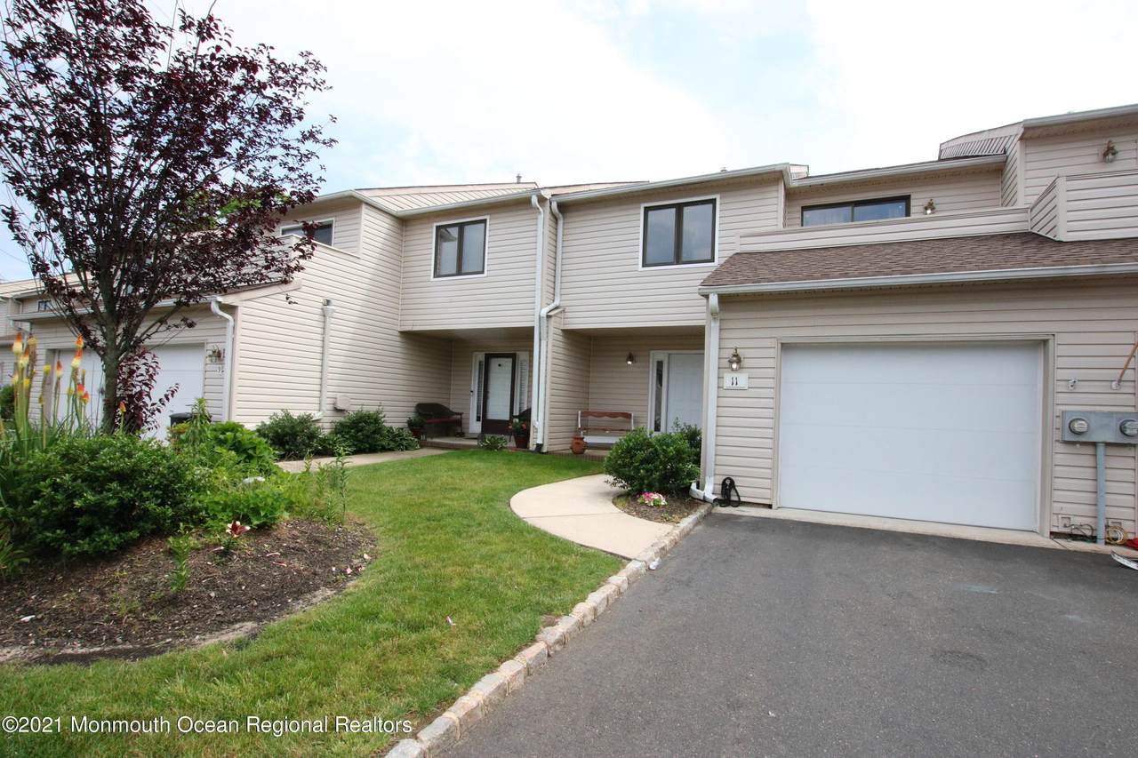 11 Park Meadow Lane - Photo 1