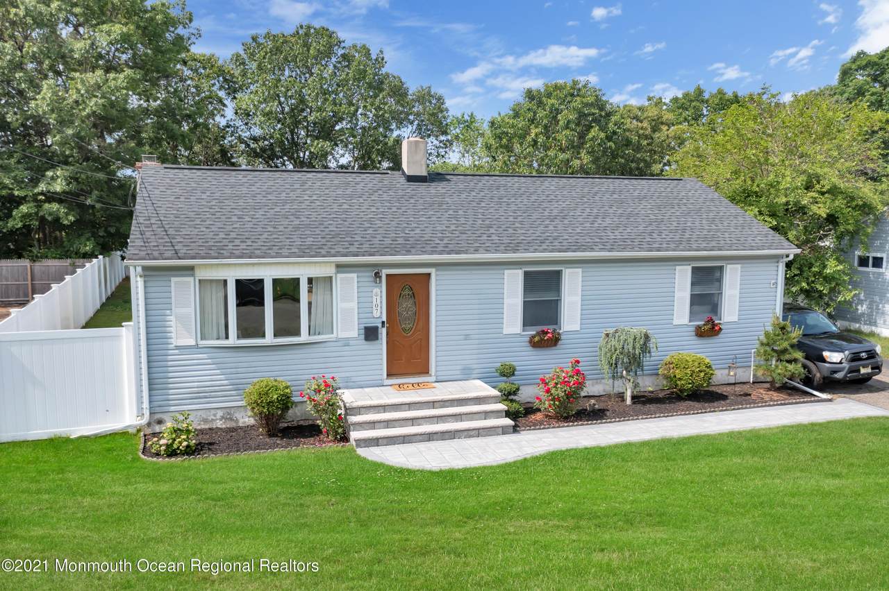 107 Rainbow Drive - Photo 1