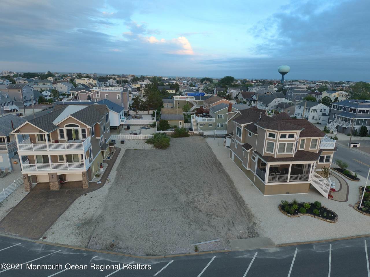1608 Barnegat Avenue - Photo 1
