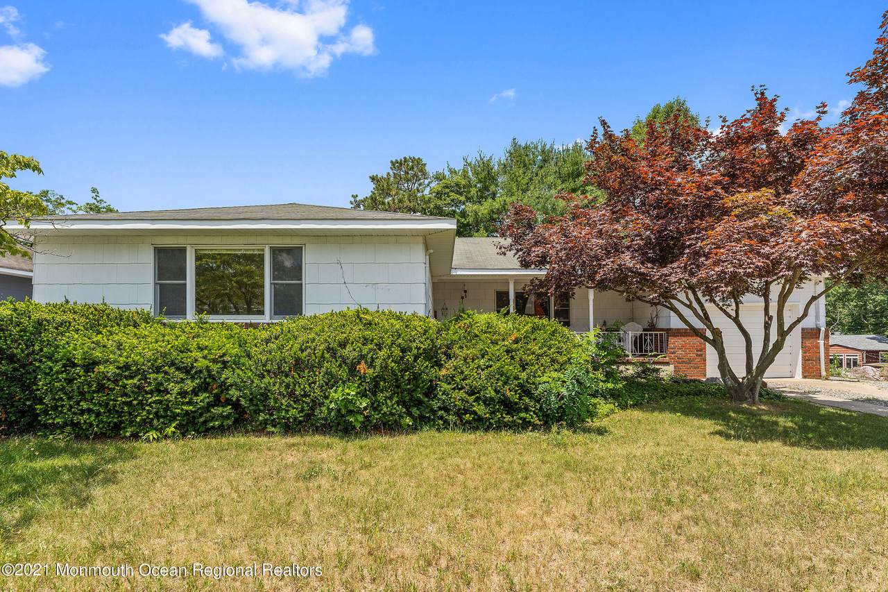 544 Surf Avenue - Photo 1