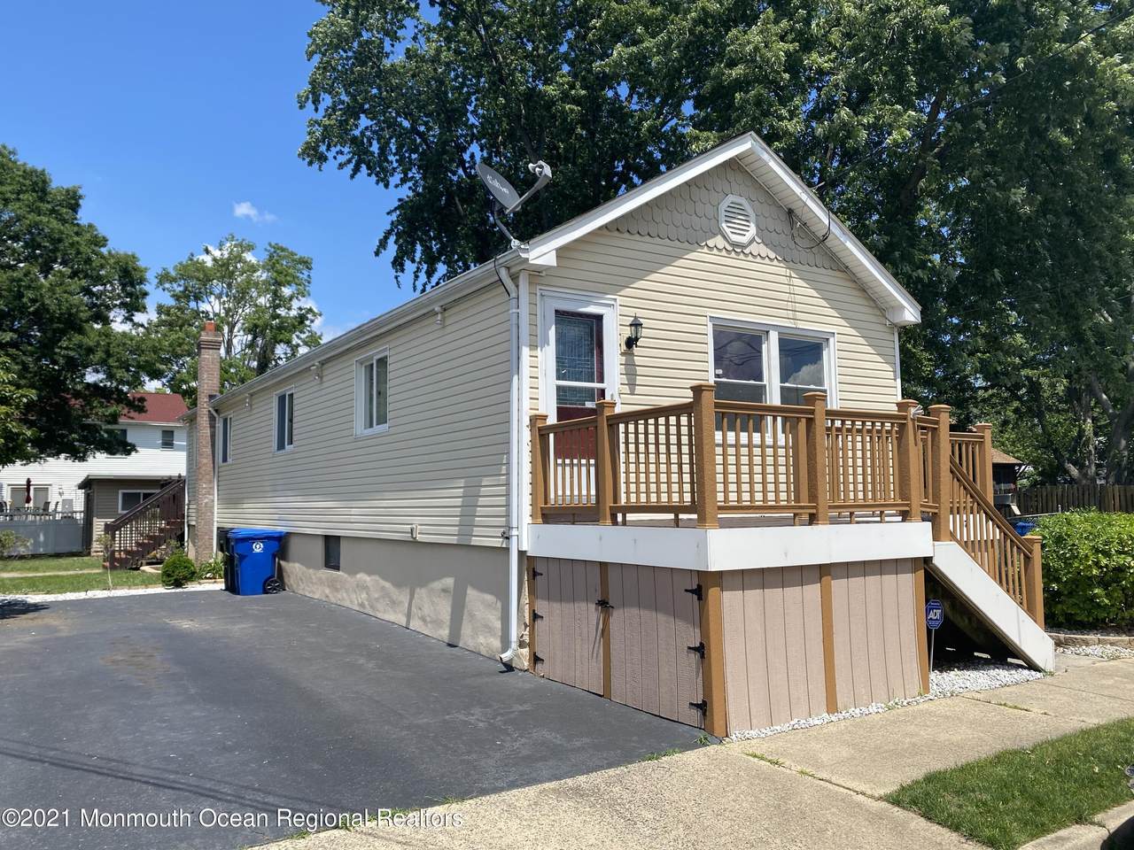 87 Monmouth Avenue - Photo 1