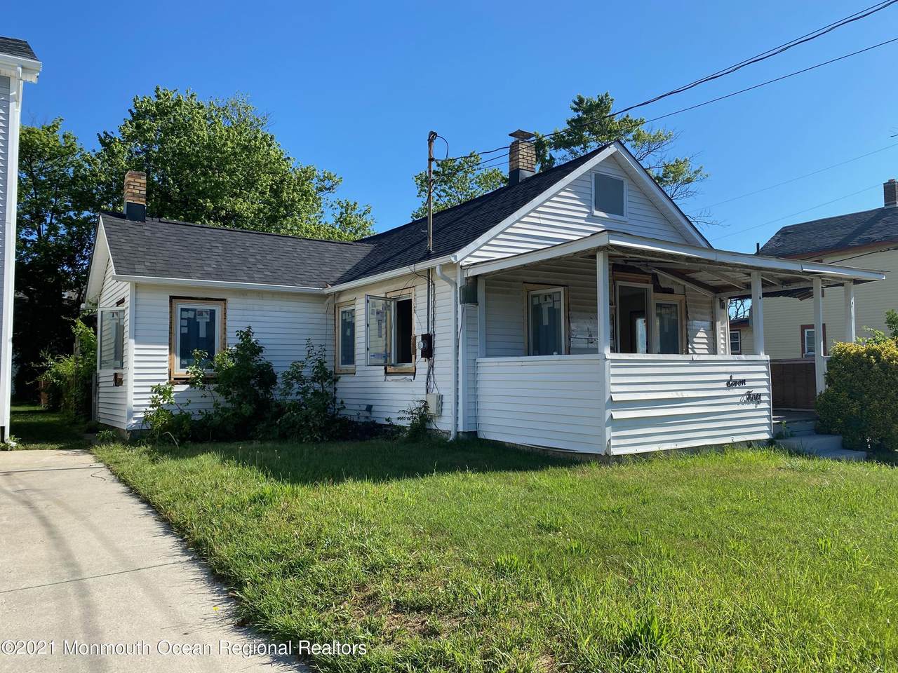730 18th Avenue - Photo 1