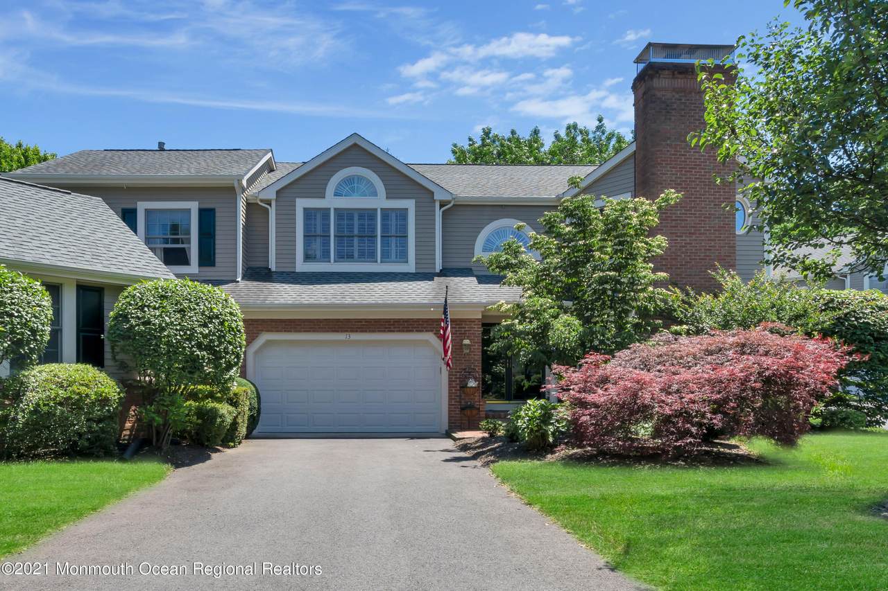 13 Country Lane - Photo 1