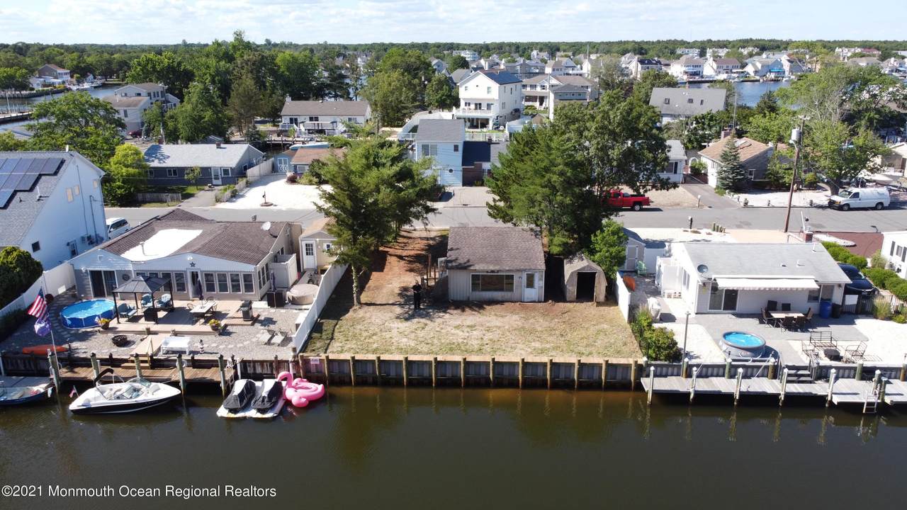 805 Harbor Road - Photo 1