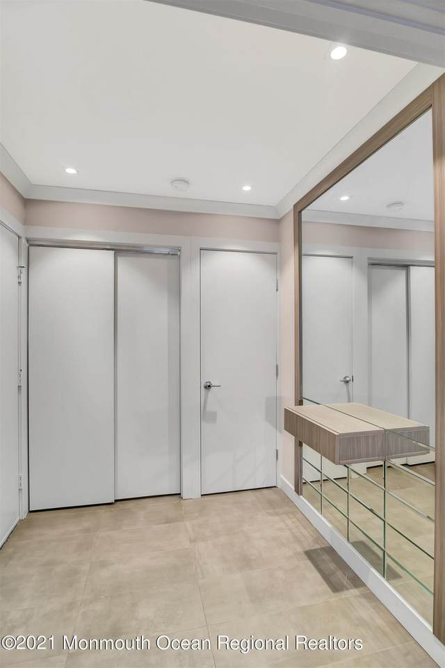 175 Amberly Drive - Photo 1