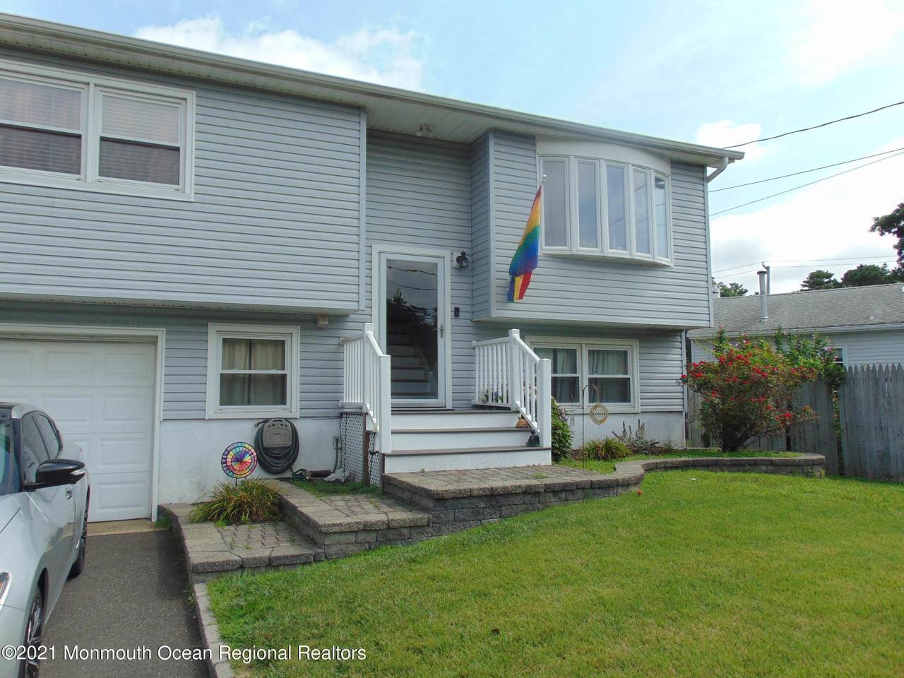 1462 Delaware Avenue - Photo 1