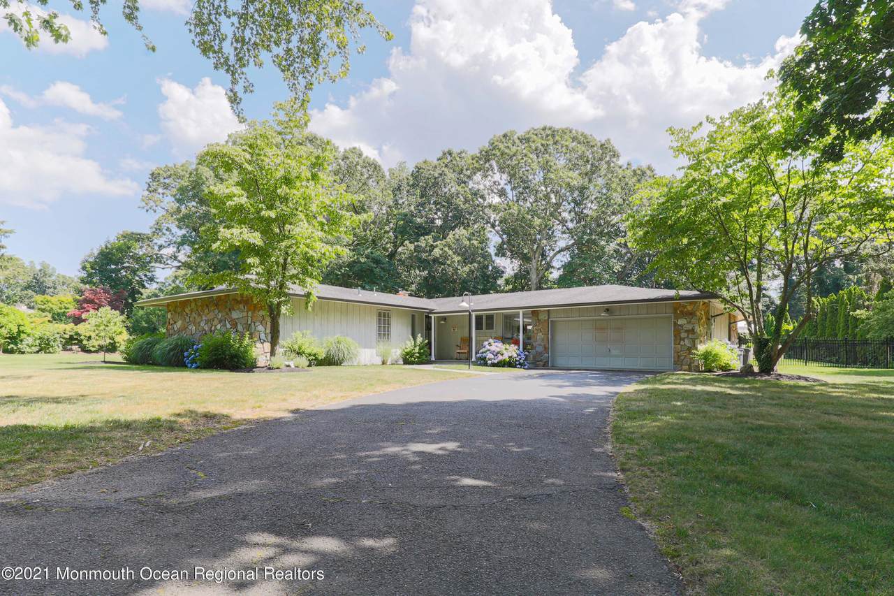 1611 Lorraine Court - Photo 1