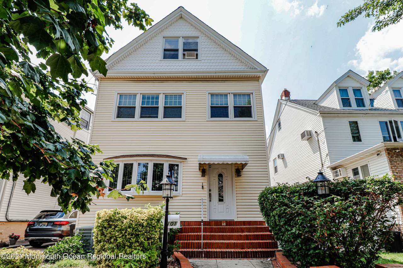 101 Humphrey Avenue - Photo 1
