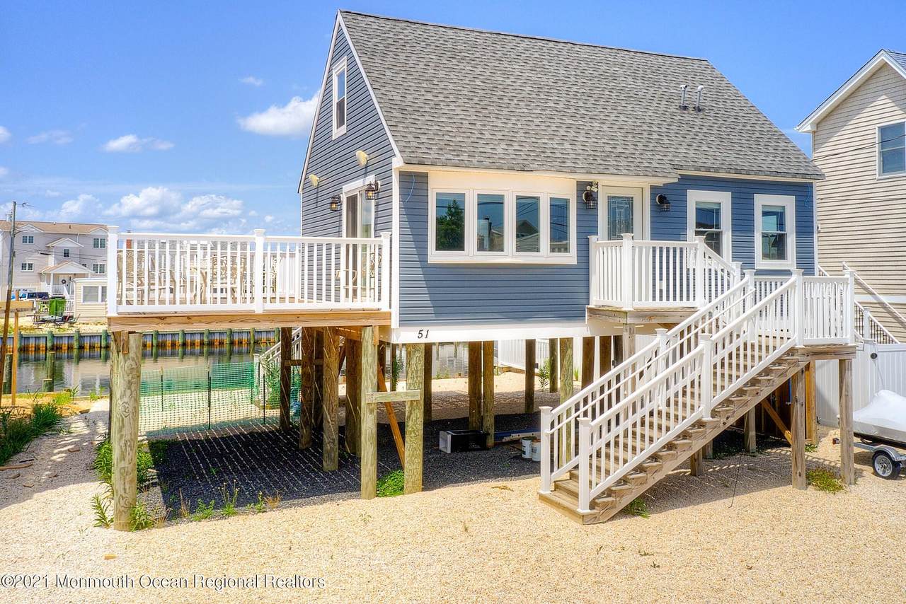 51 Jeffrey Drive - Photo 1