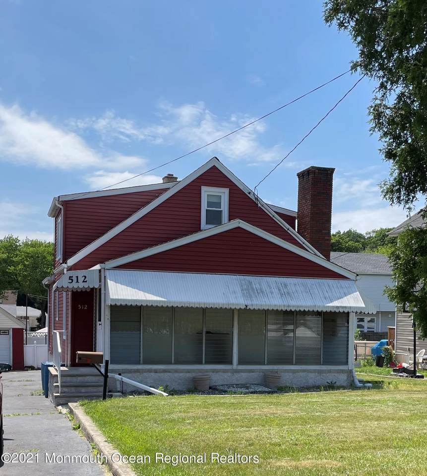 512 Pine Avenue - Photo 1