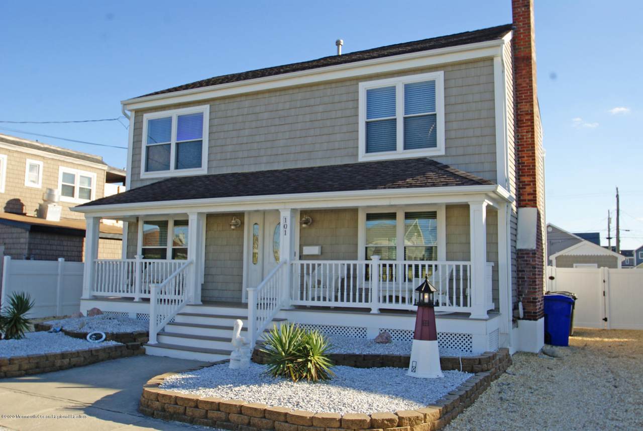 101 7th Avenue - Photo 1