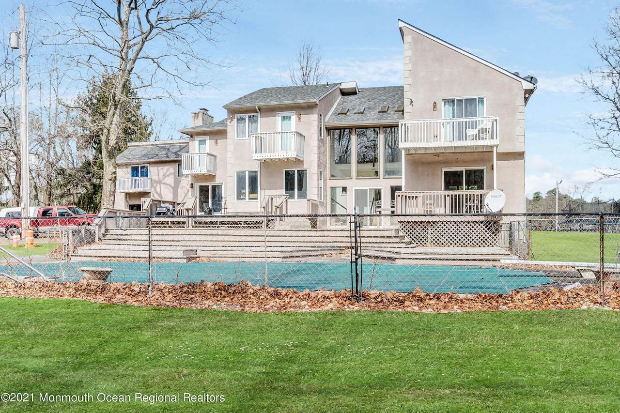 137 Leesville Road - Photo 1