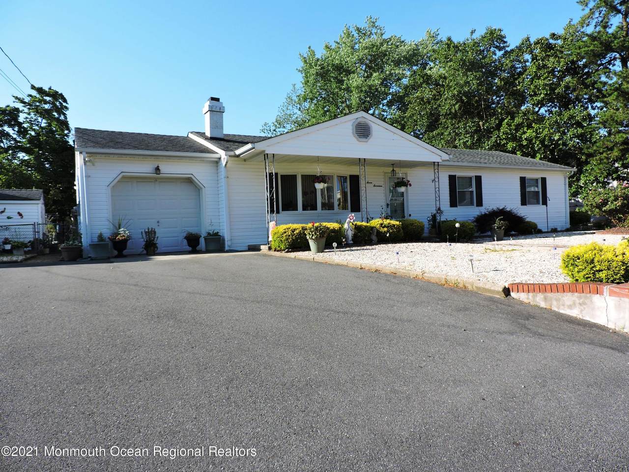 717 Birmingham Avenue - Photo 1