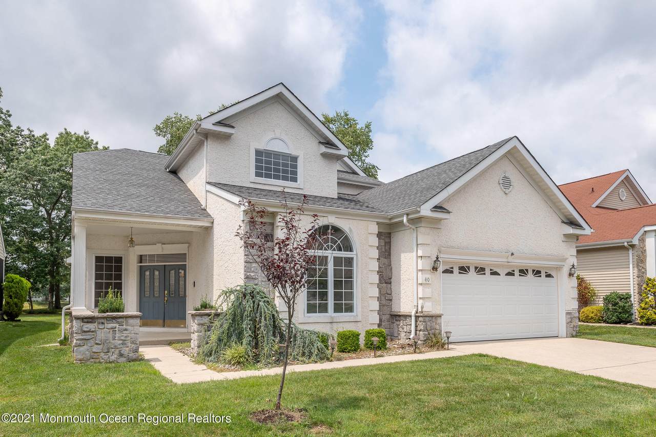 40 Medinah Court - Photo 1