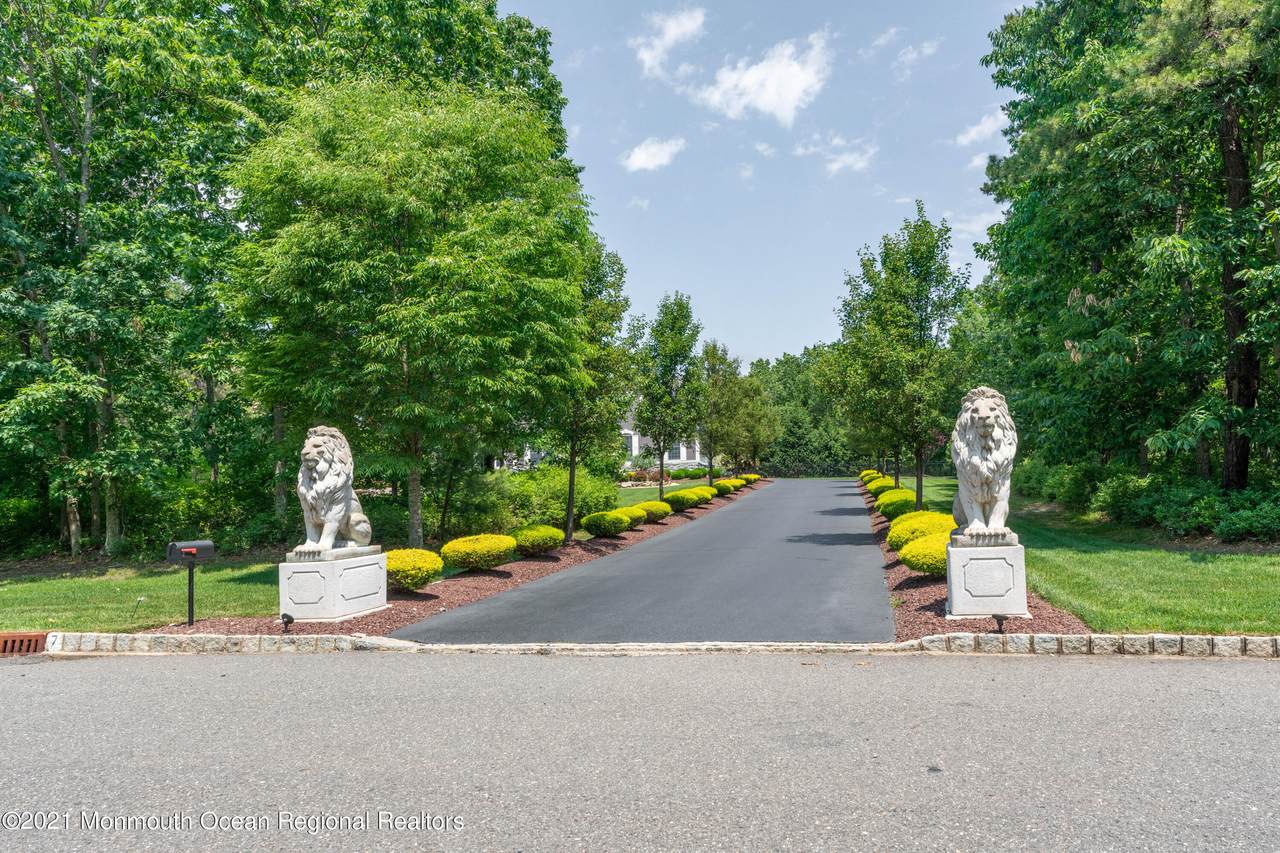 7 Winding Woods Way - Photo 1