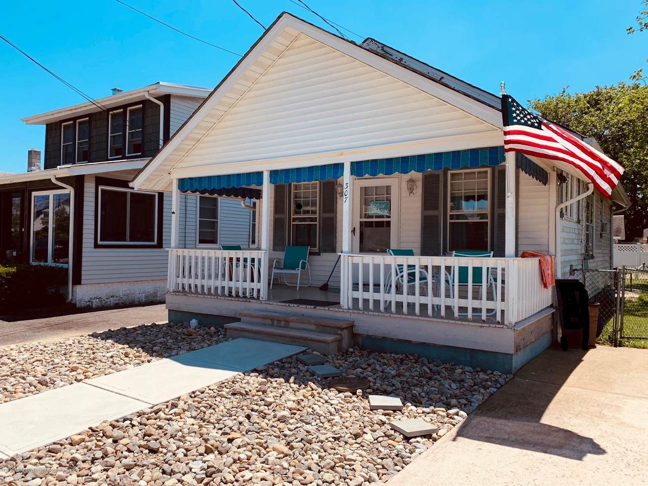 307 18th Avenue - Photo 1