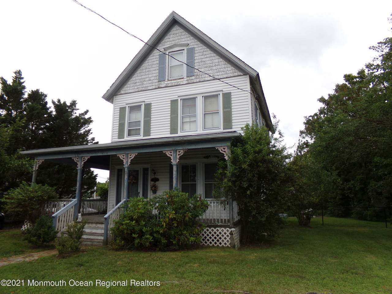 103 Station Drive - Photo 1