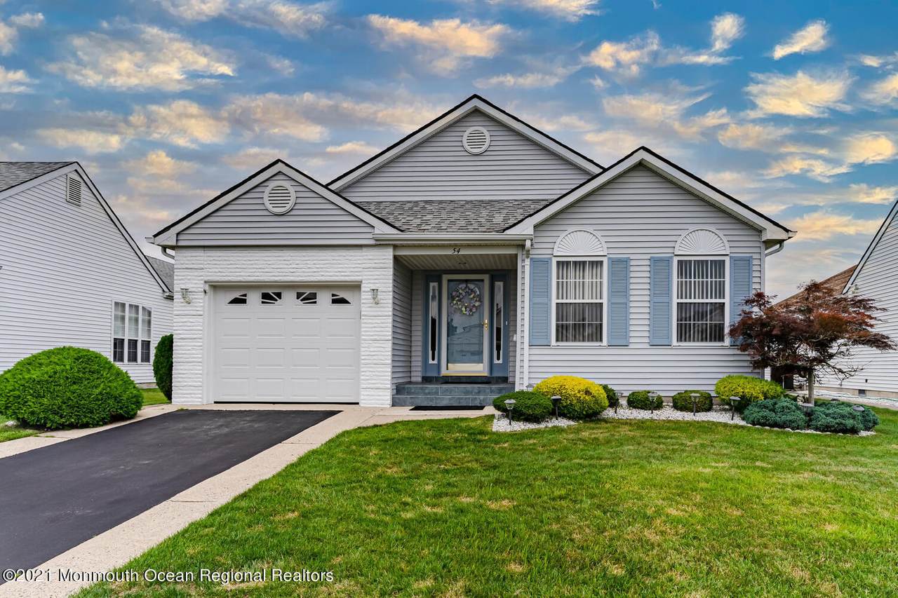 54 Portsmouth Drive - Photo 1