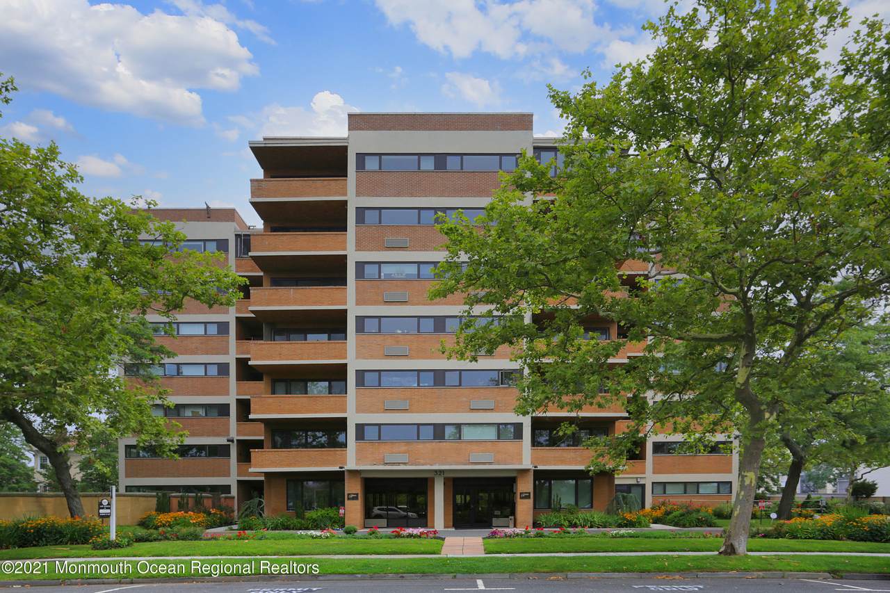321 Sunset Avenue - Photo 1