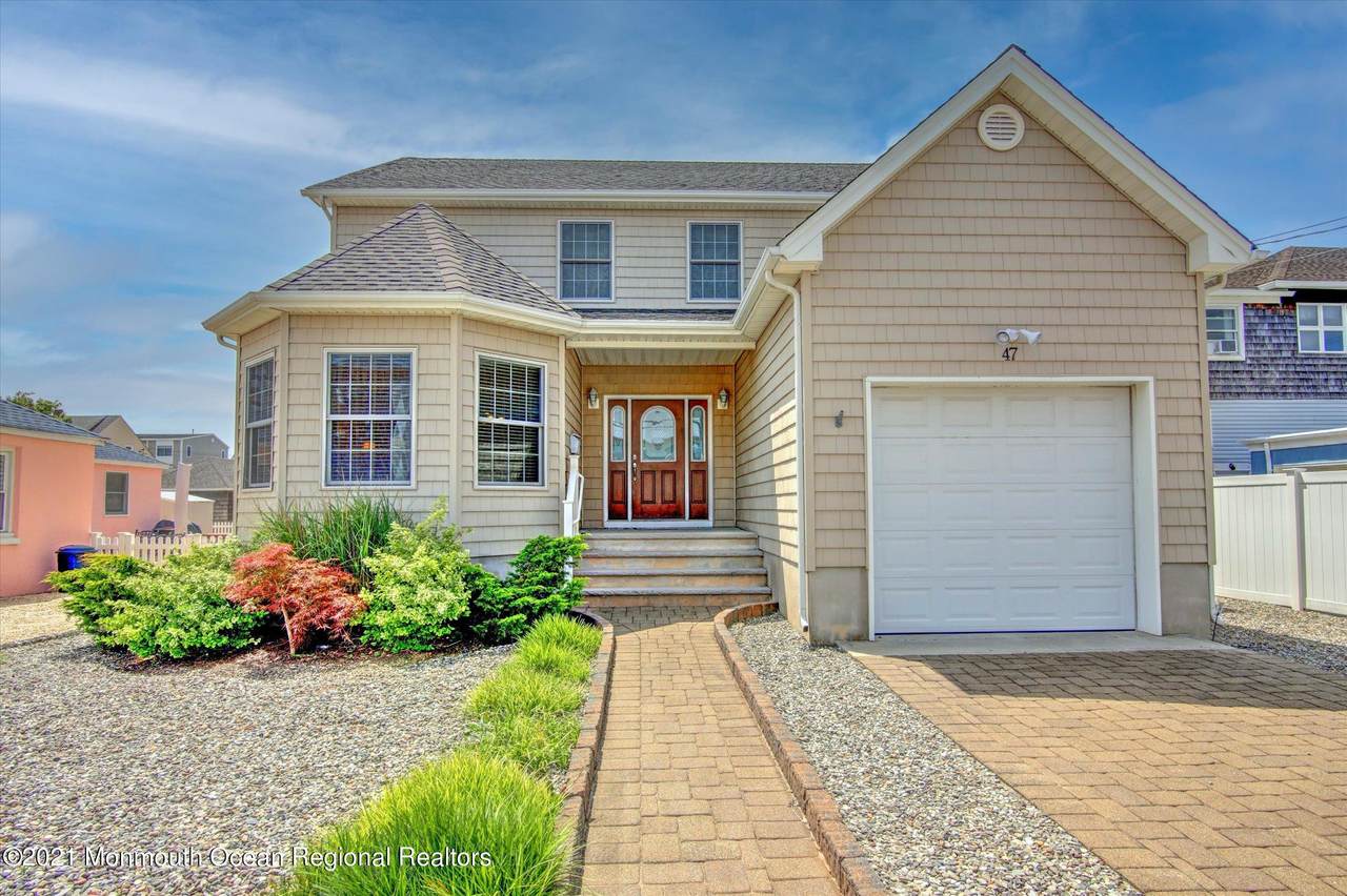 47 2nd Avenue - Photo 1