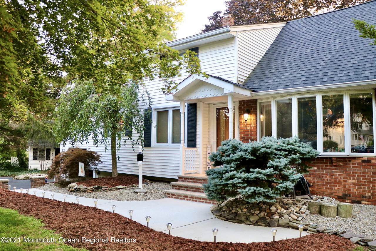 12 Collinson Drive - Photo 1