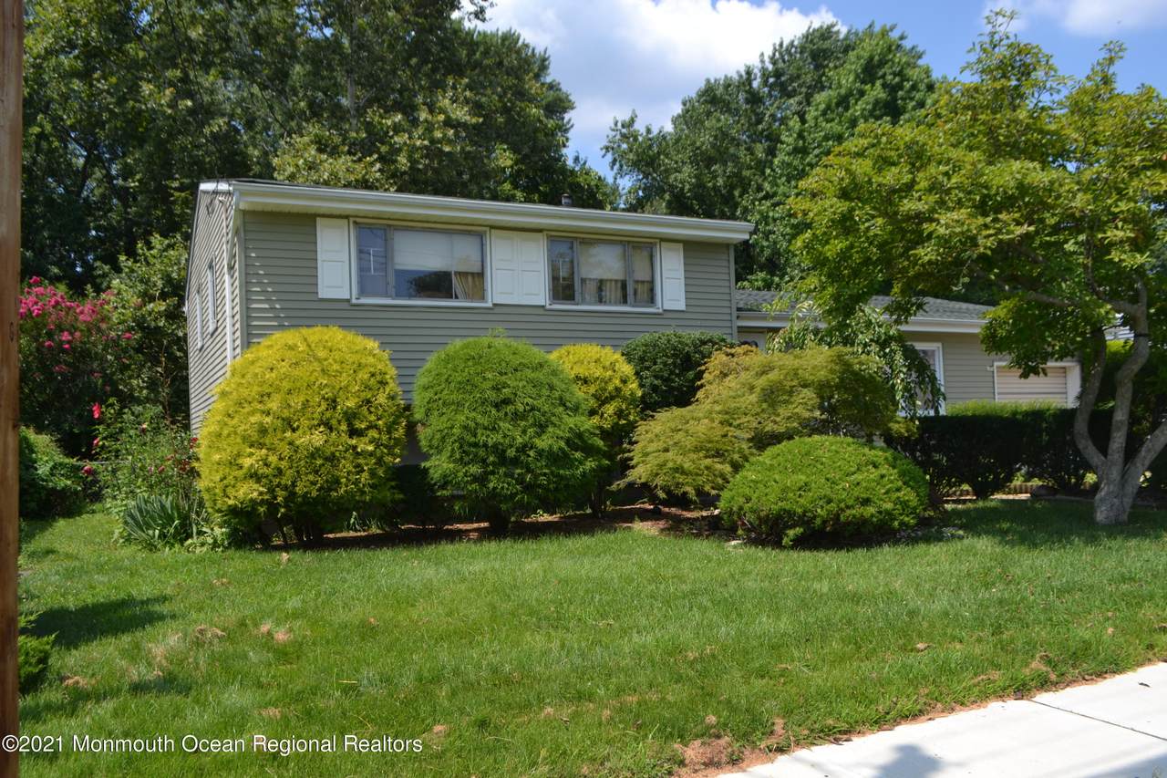 29 Dartmouth Drive - Photo 1