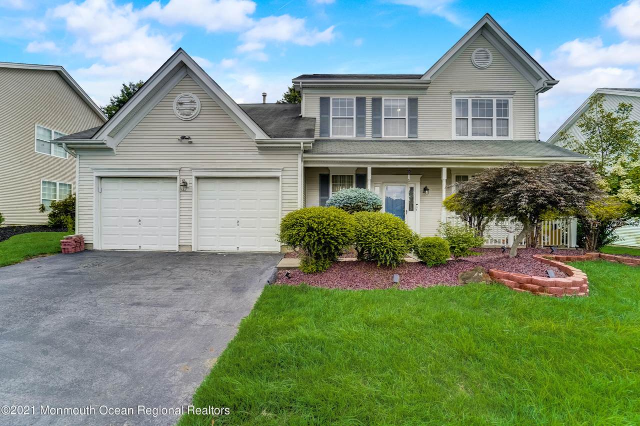 16 Mountain Laurel Road - Photo 1