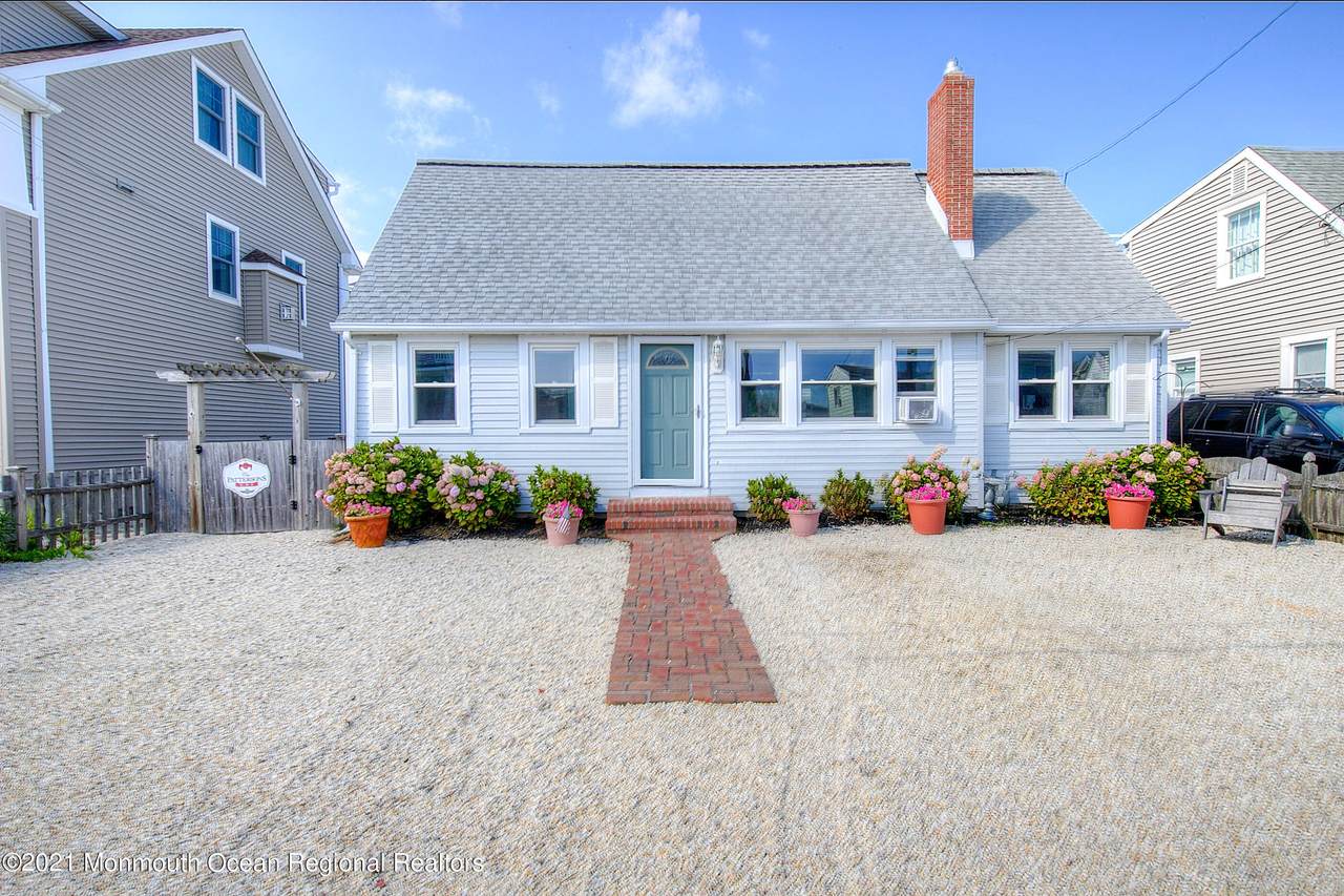 9 Sand Dune Lane - Photo 1