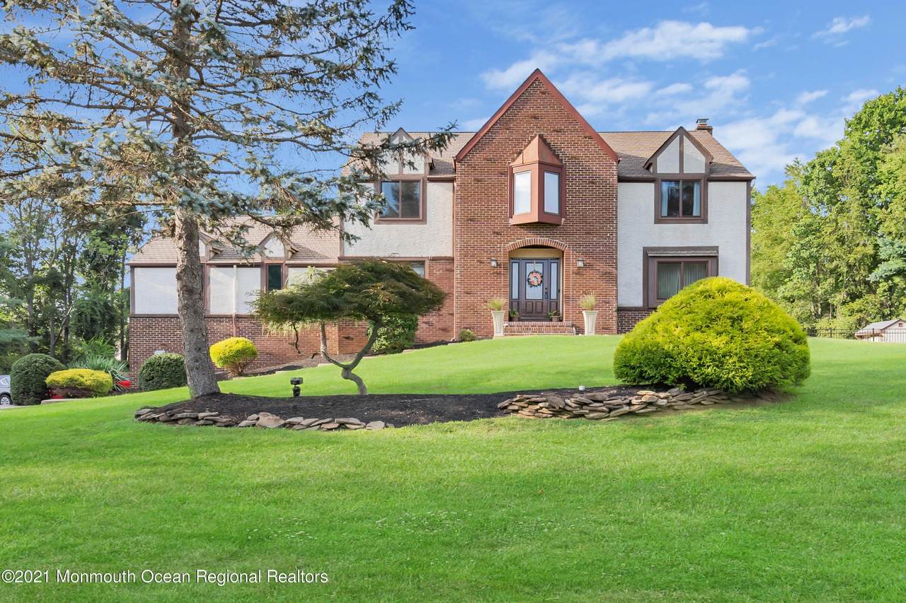 19 Boxwood Drive - Photo 1