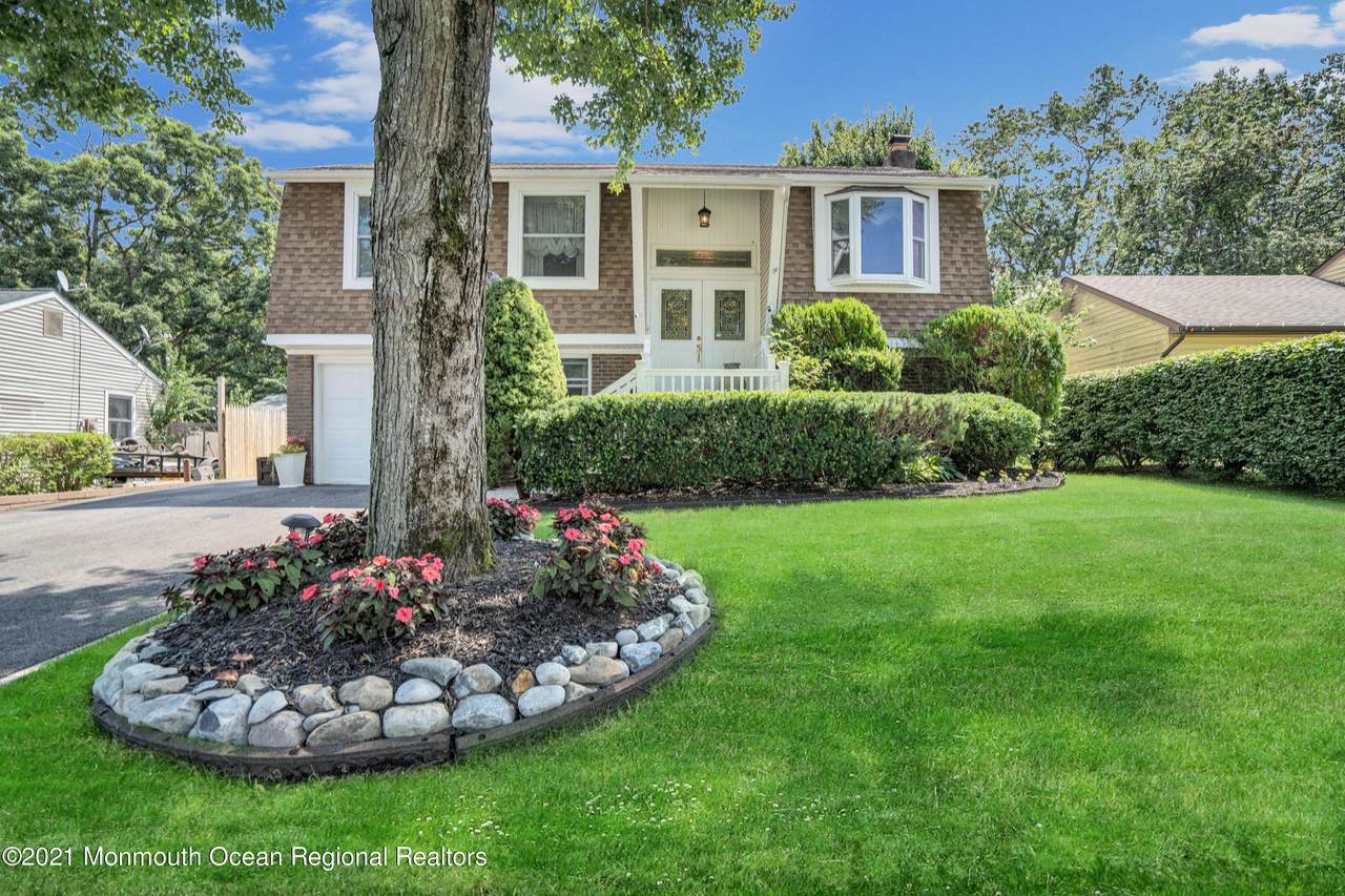21 Longboat Avenue - Photo 1