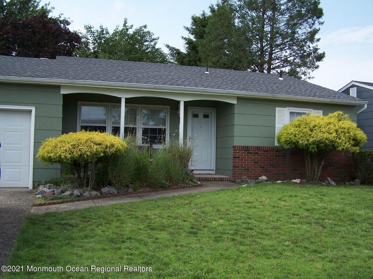 190 Westbrook Drive - Photo 1