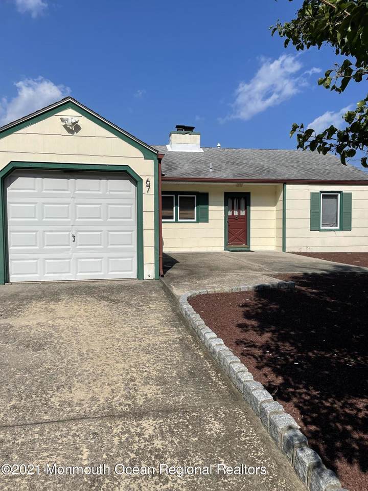 67 Sea Meadow Drive - Photo 1