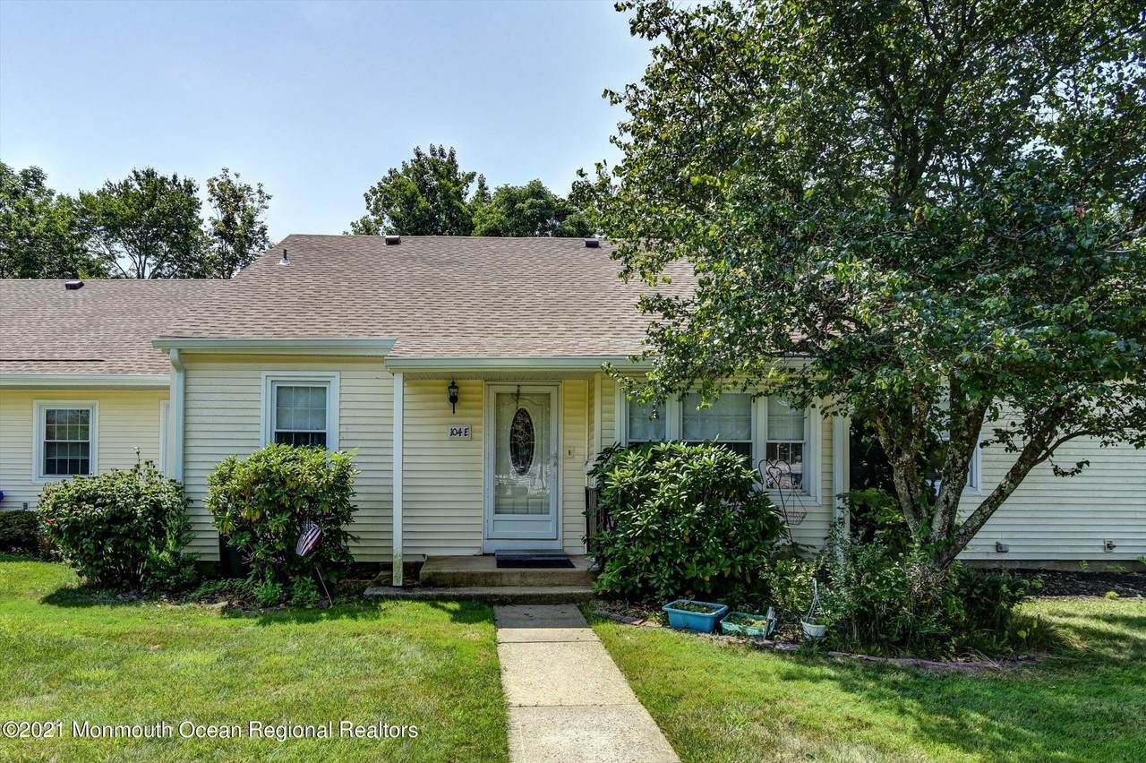 104E Broadgate Court - Photo 1