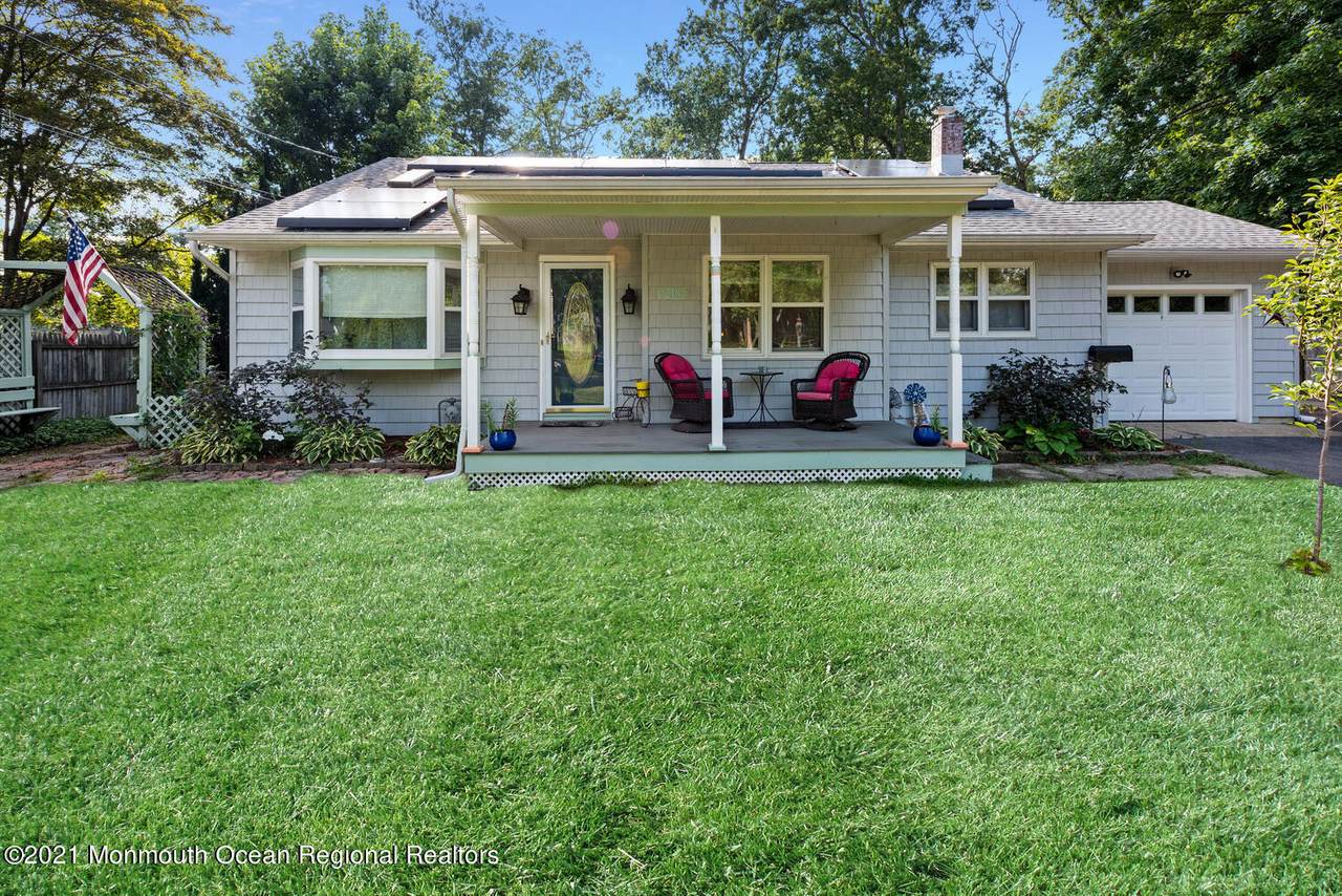 218 Barbara Circle - Photo 1