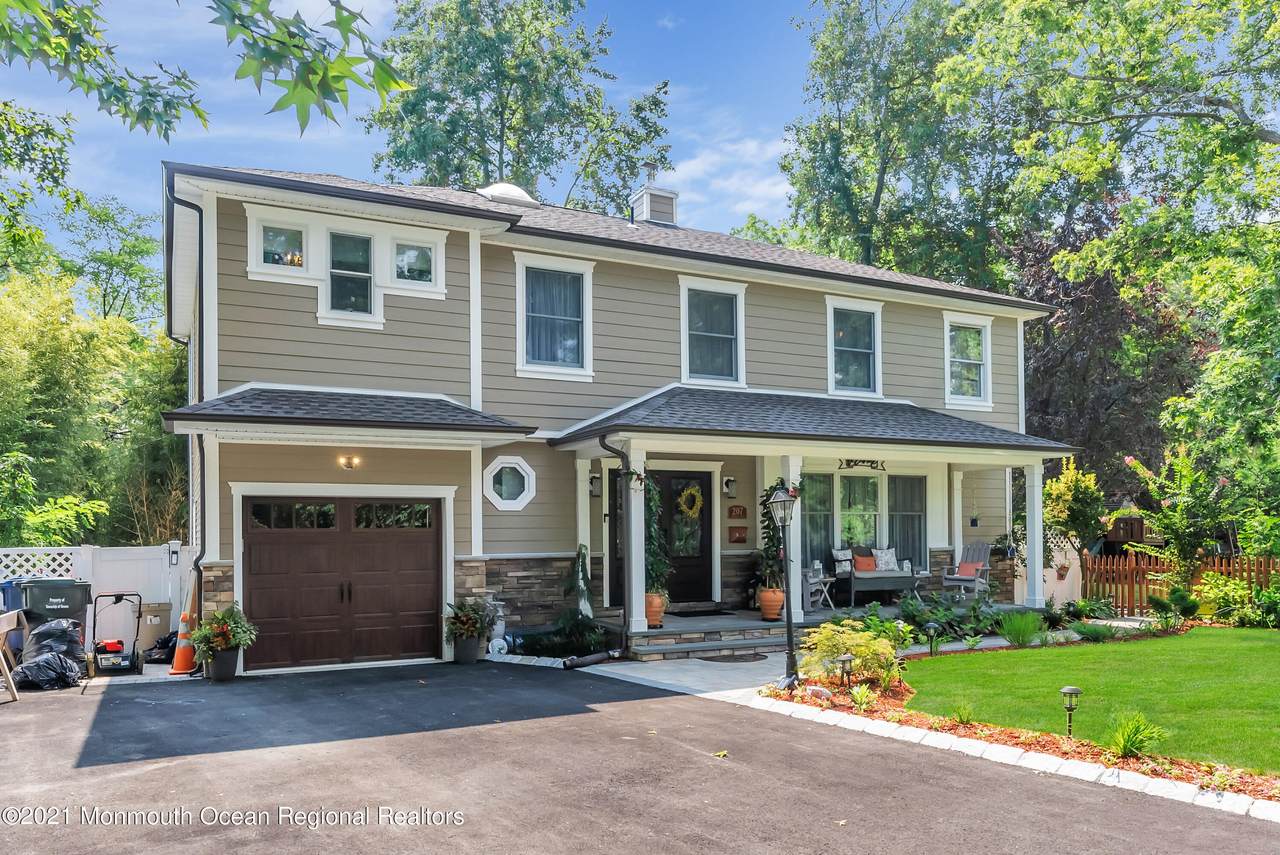 207 Bimbler Boulevard - Photo 1