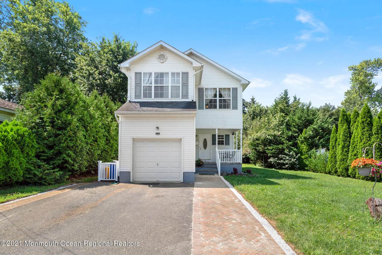 18 Avenue A - Photo 1