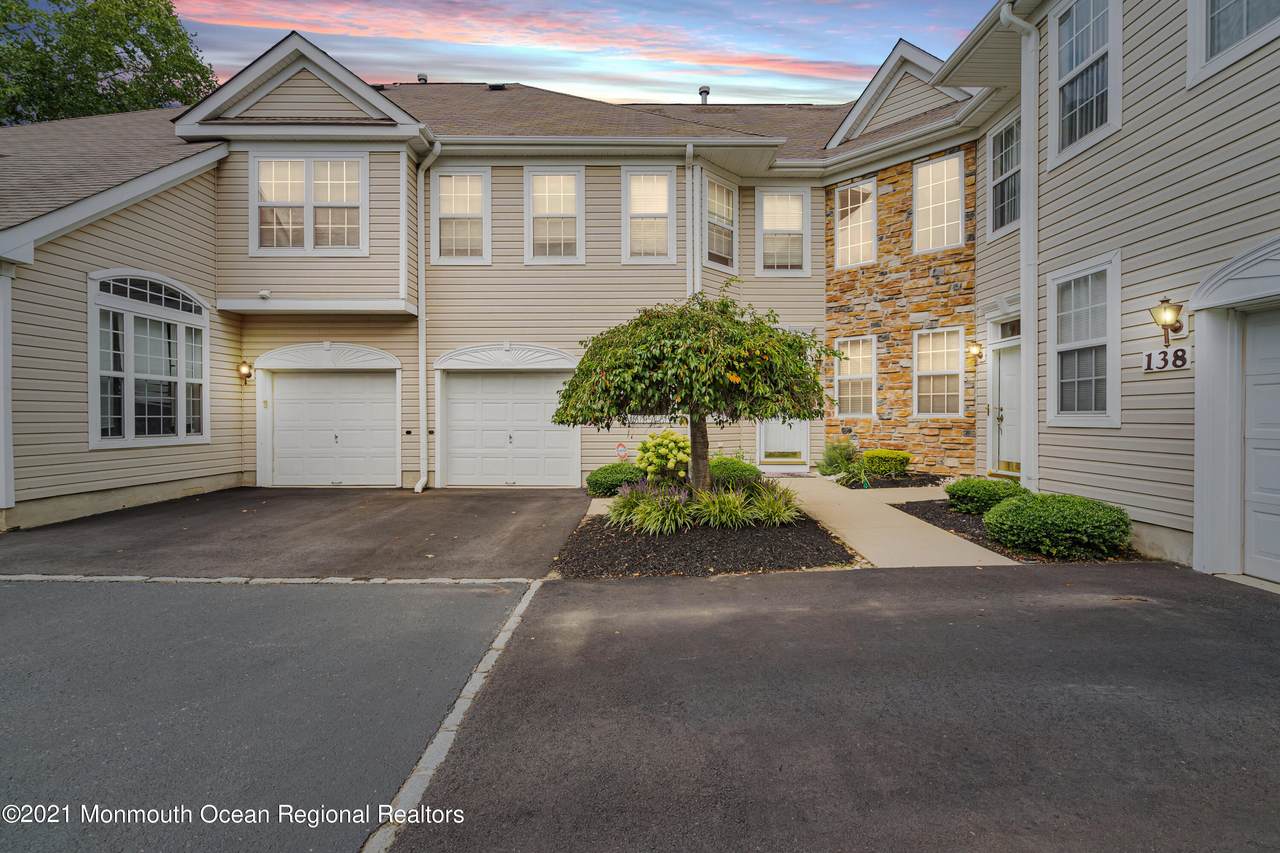 139 Shinnecock Drive - Photo 1