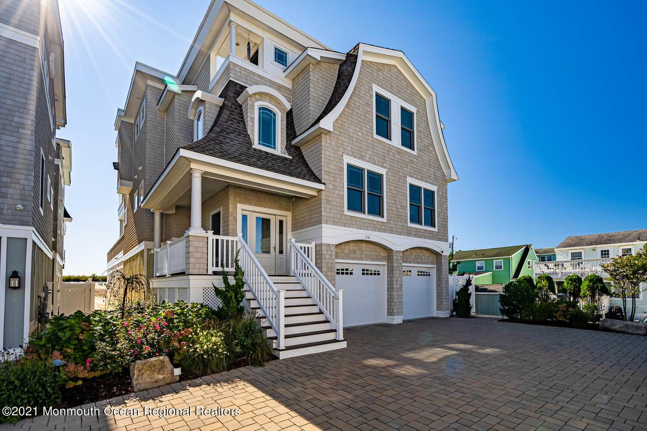 116 11th Street - Photo 1