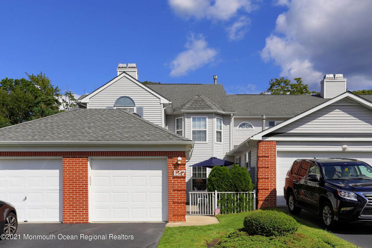 127 Pierce Drive - Photo 1