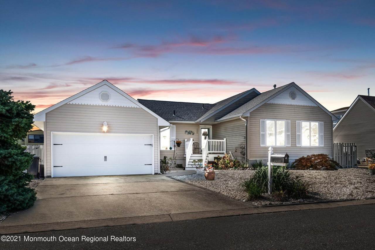 120 Eileen Lane - Photo 1