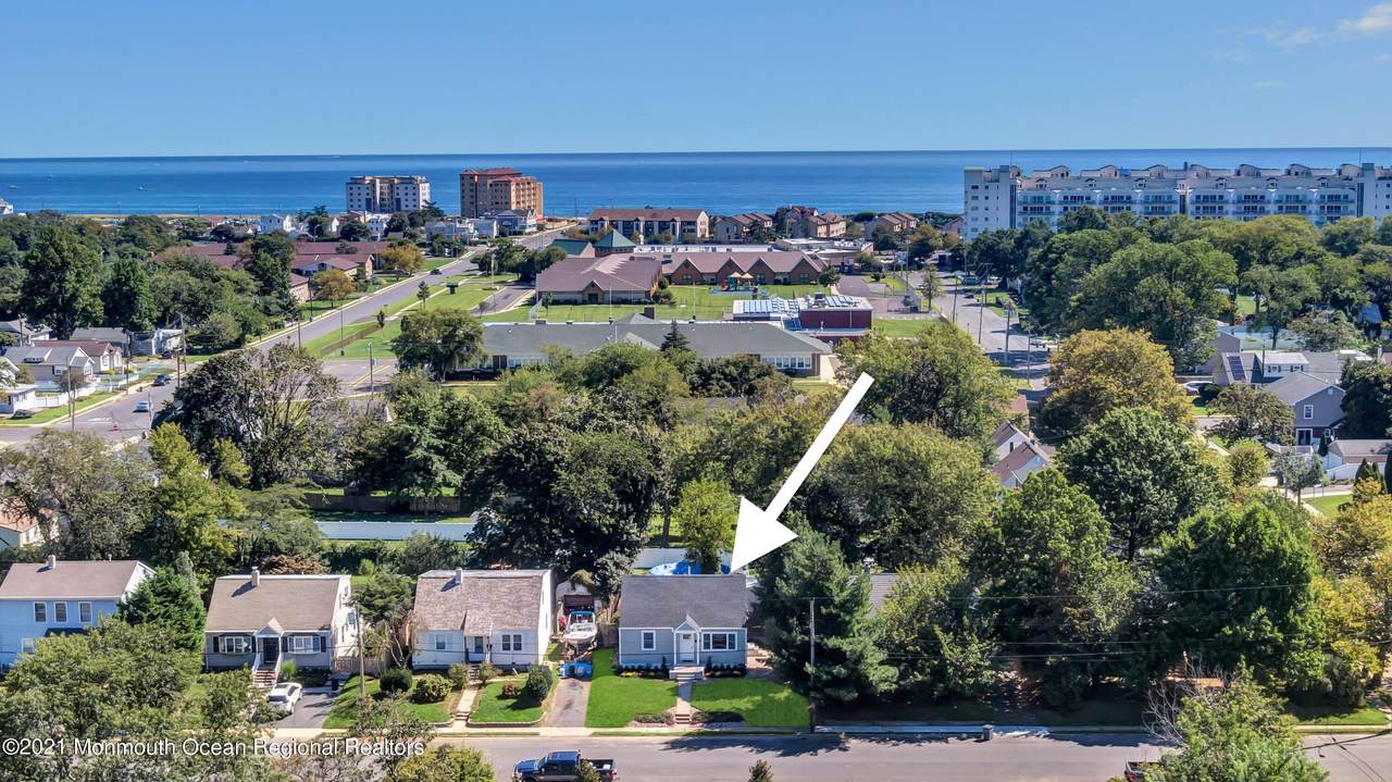 341 Macarthur Avenue - Photo 1
