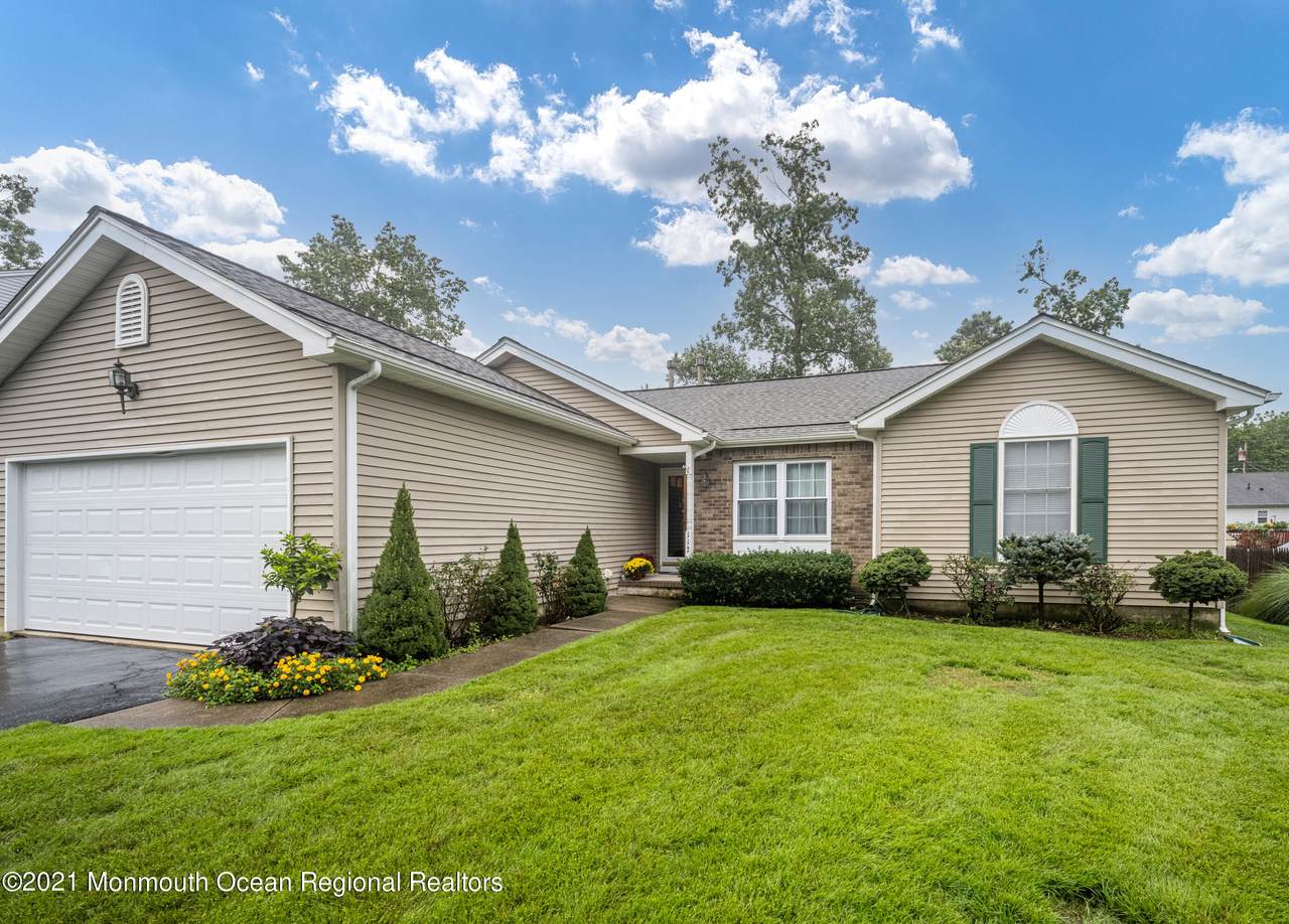 112 Gunwale Road - Photo 1