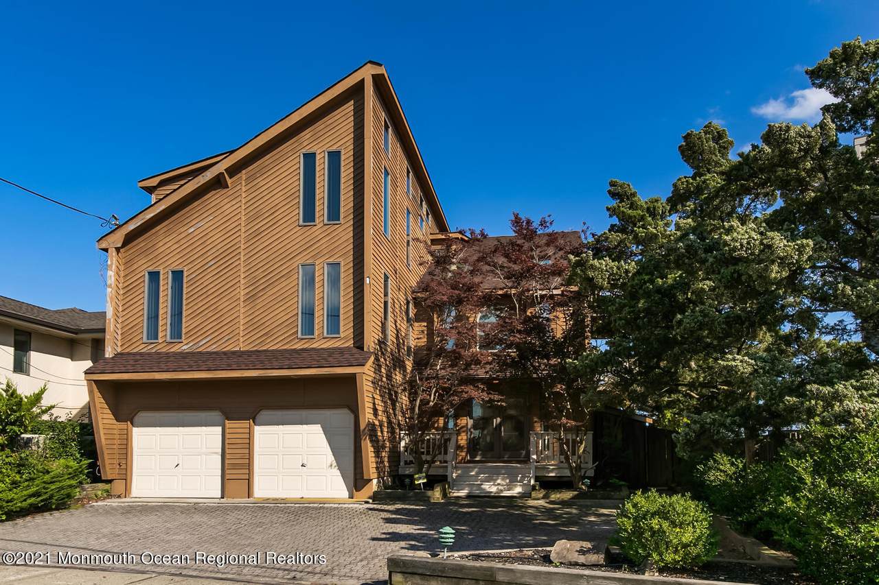14 Toledo Drive - Photo 1