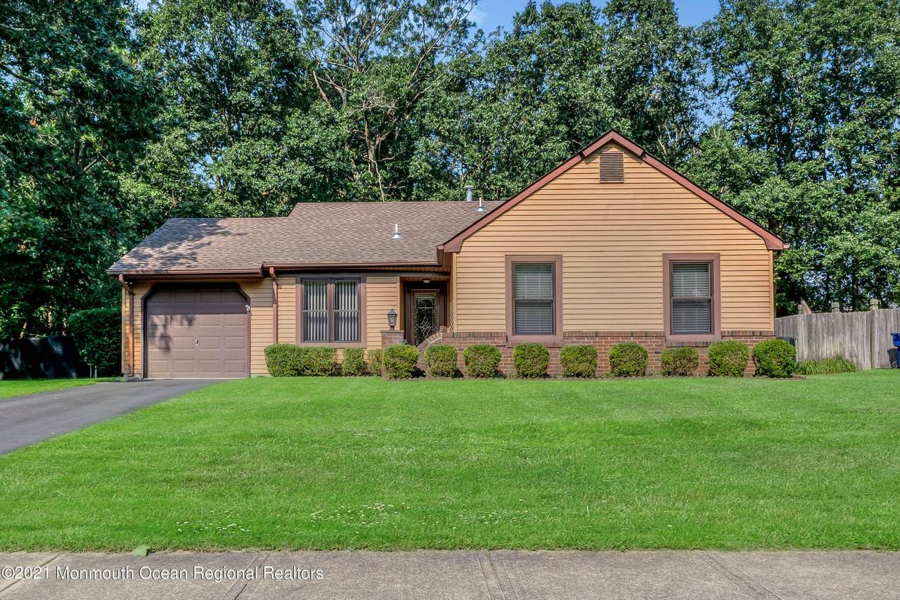 520 Leawood Avenue - Photo 1
