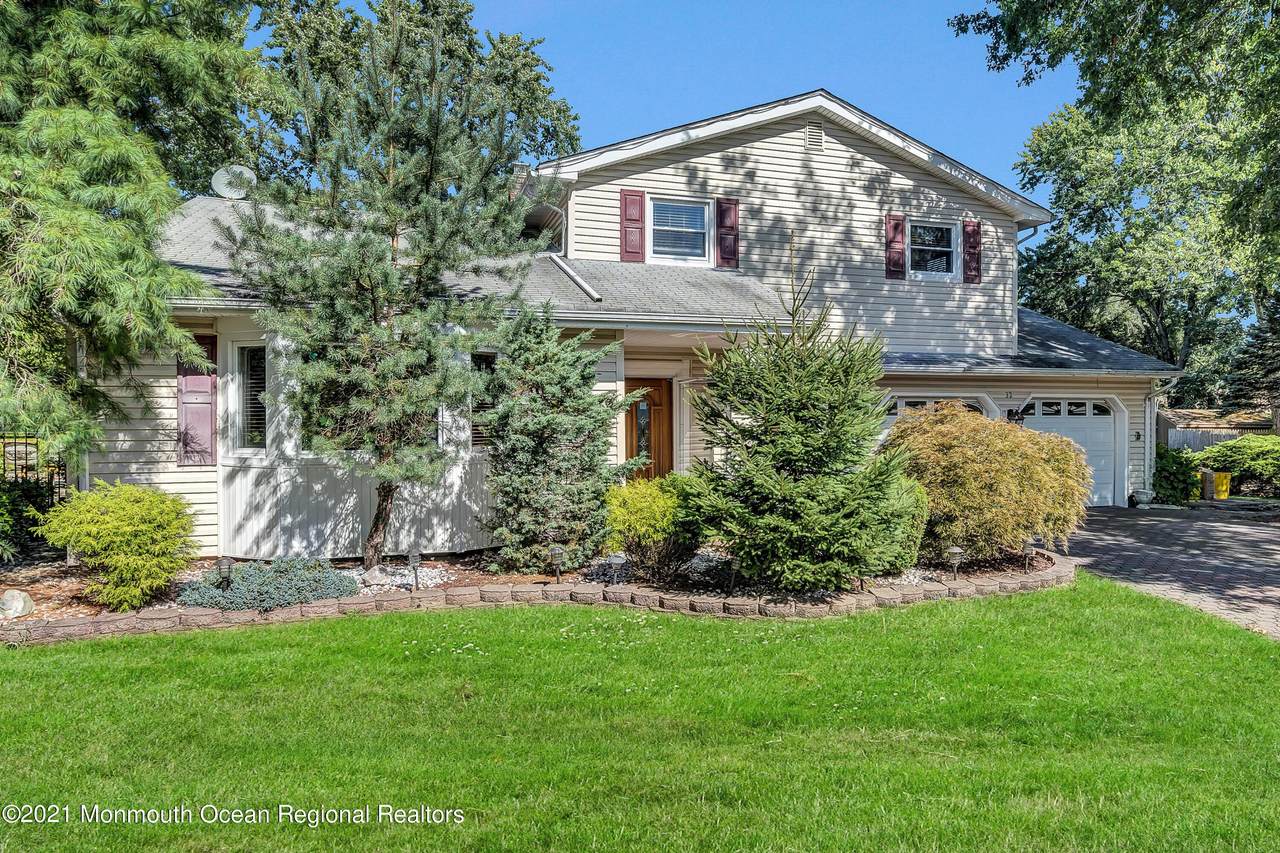 32 Stephens Drive - Photo 1