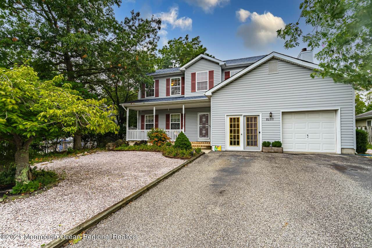 1610 Shore Boulevard - Photo 1
