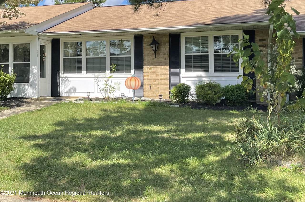 13B Sterling Street - Photo 1