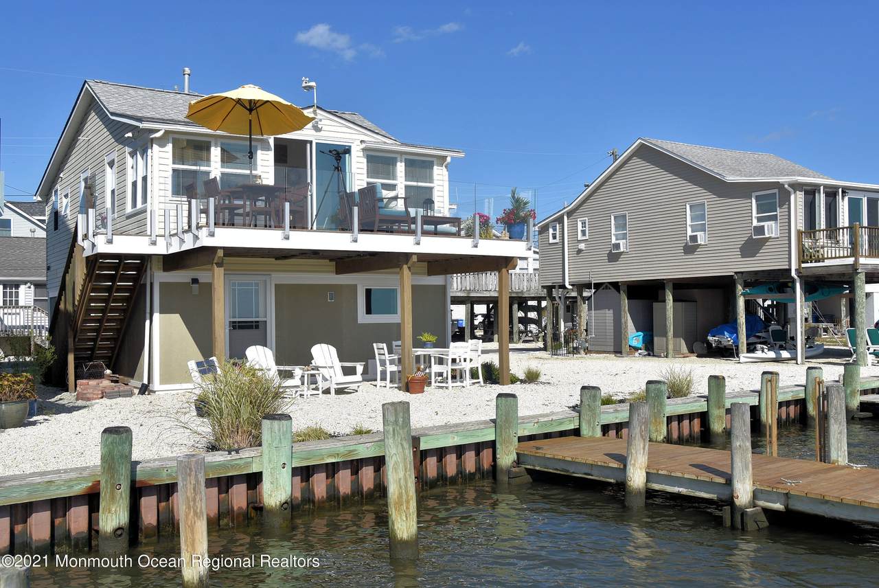 2545 Circle Drive - Photo 1