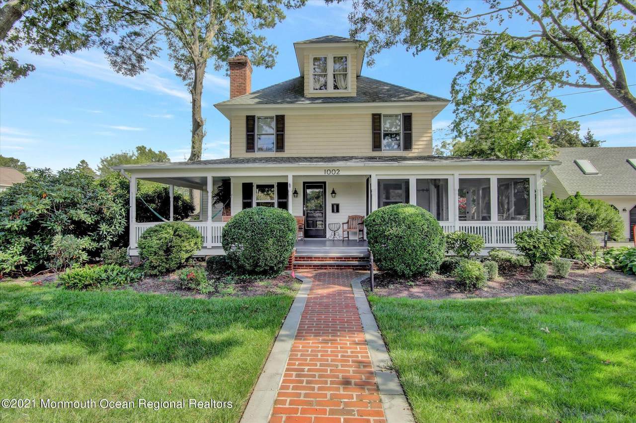 1002 Rue Avenue - Photo 1
